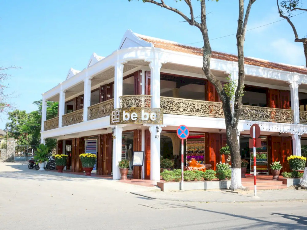Bebe Tailor